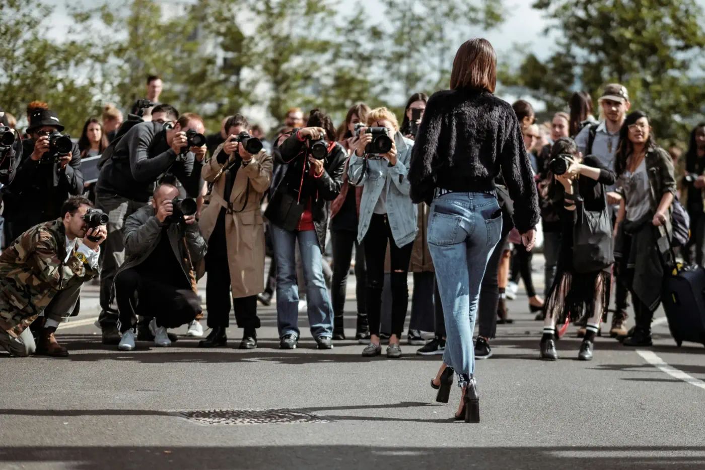 Foto 3 Become a shooting star: Your path to modeling success