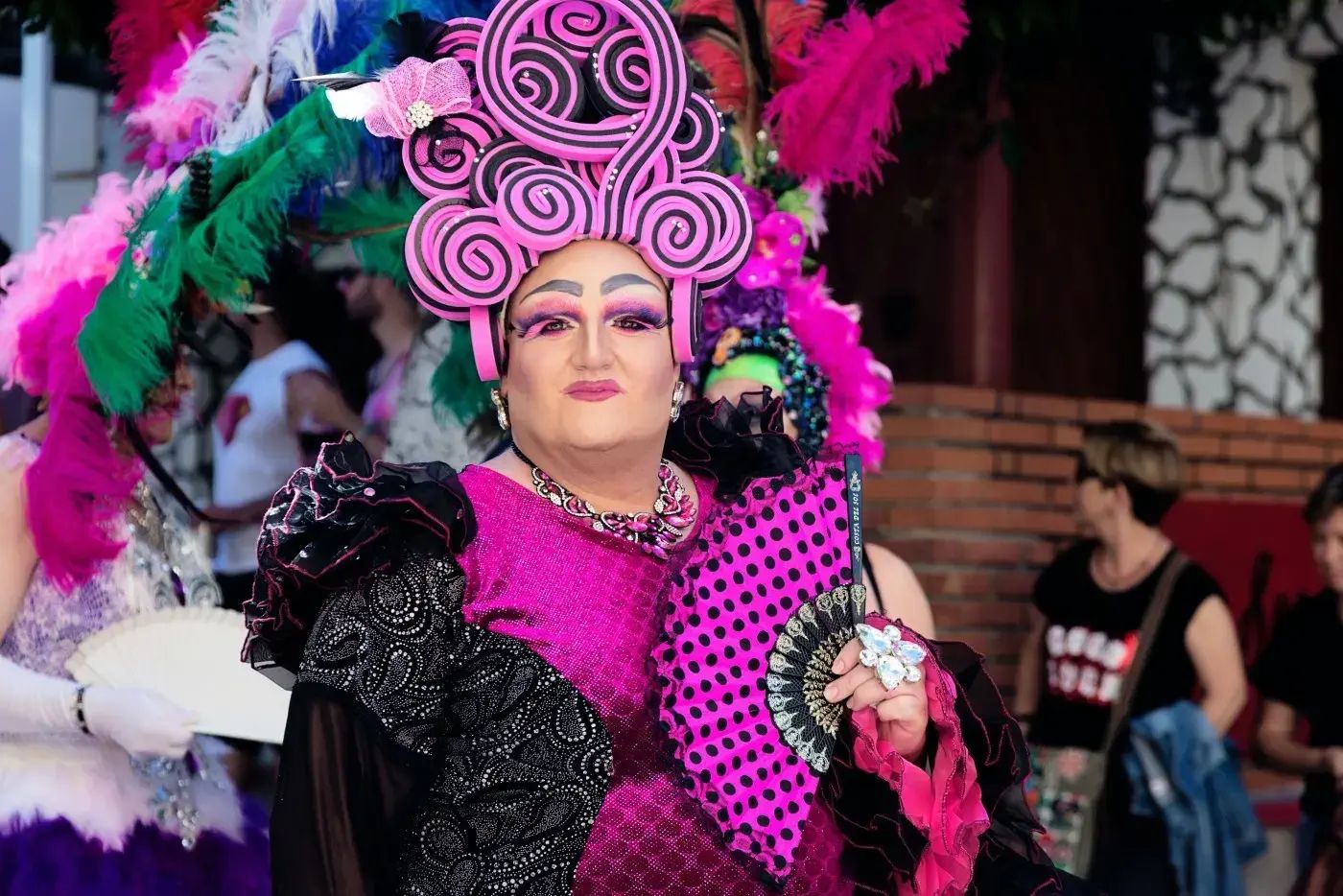 Foto 1 Drag Queen - Artfully Exaggerated Femininity